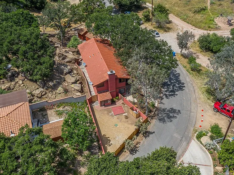 7834 Lilac Ln — Photo 12