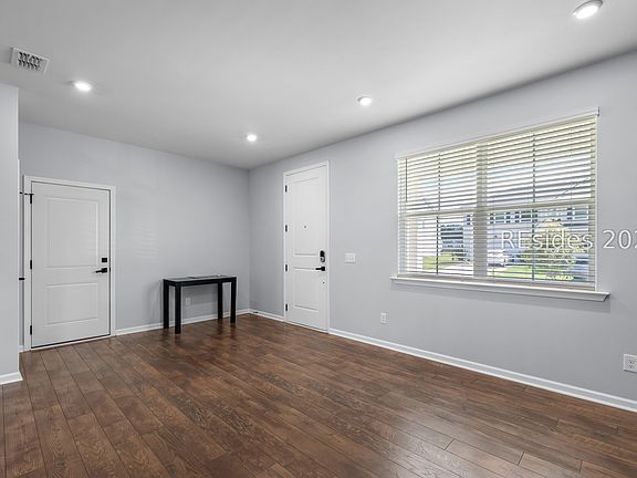 4th image of 77 Mainland Lakes Drive