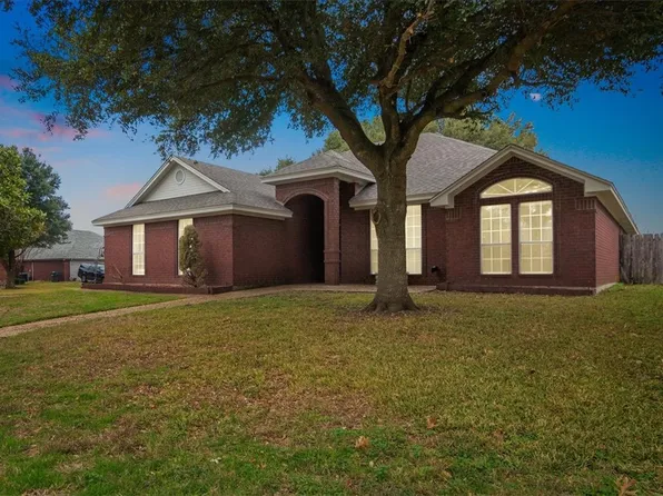 10333 Eagle Mountain Dr, Woodway, TX 76712