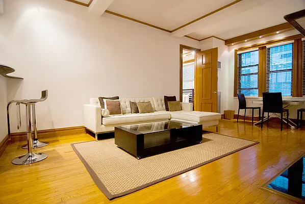Rented by WAM Partners - William Moses Co. | media 32