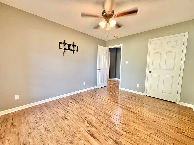 1105 Mercer Dr — Photo 16
