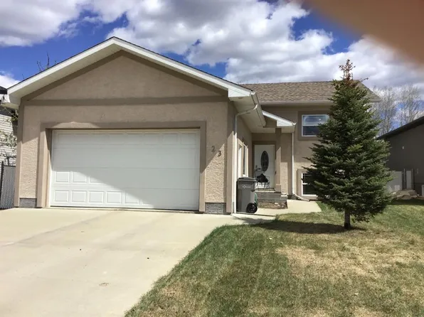 23 SW Rodeo Way, Whitecourt, AB T7S 0B9