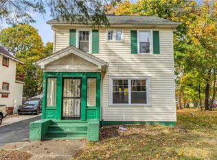 3245 Oak Rd, Cleveland Heights, OH 44118