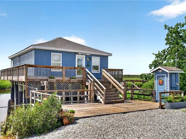 4511 Pontchartrain Dr, Slidell, LA 70458