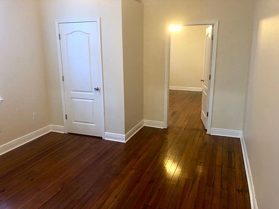 4th image of 316 S Clark St