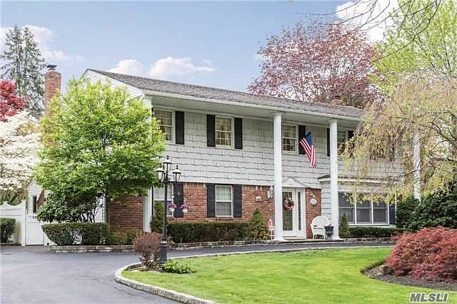 1st image of 14 Rowena Ln