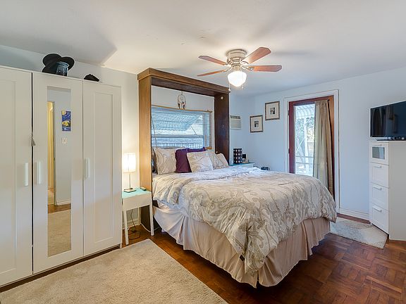 5th image of 4816 Thorpe Ave