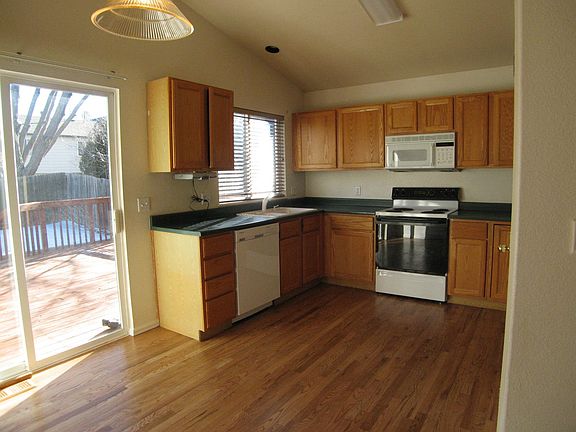 Kitchen has pantry and fridge is optional