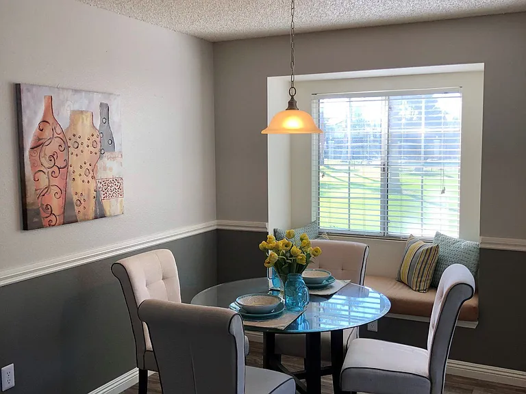 Cabana Club Apartments — Photo 19