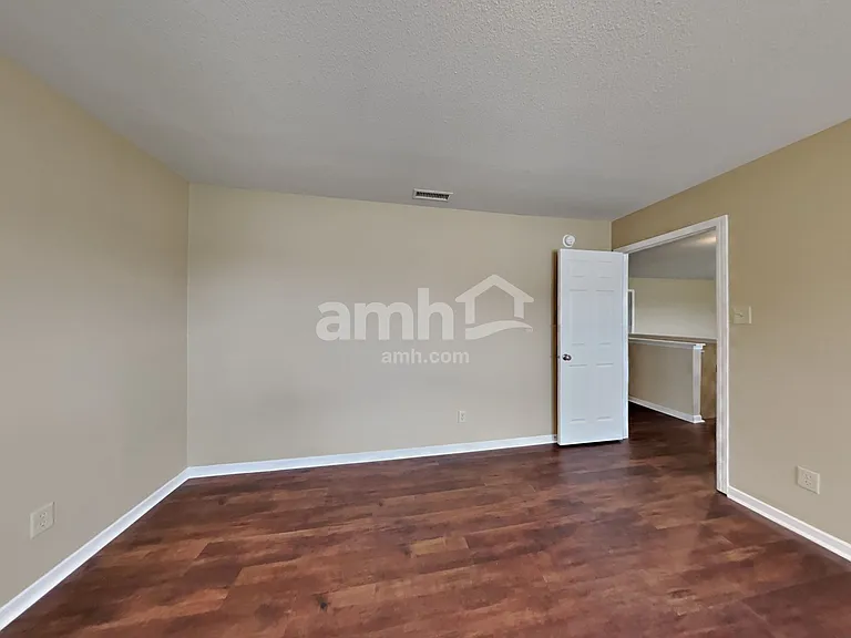 10522 McClain Dr — Photo 20