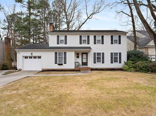 123 Hampton Dr, Colonial Heights, VA 23834