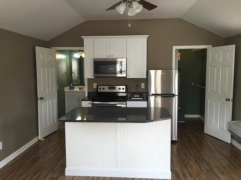 129 Lincoln Ave — Photo 1