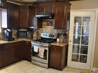 909 Bluecrest St, Corona, CA 92882