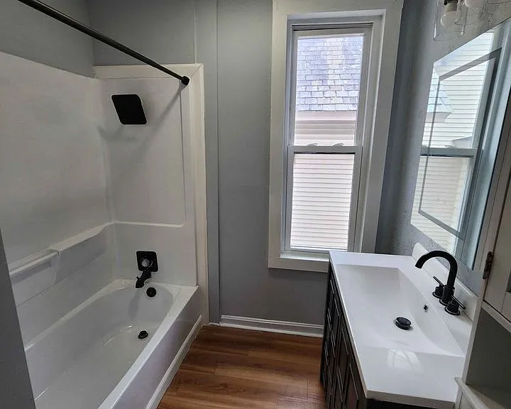 540 Hall St #2 — Photo 12