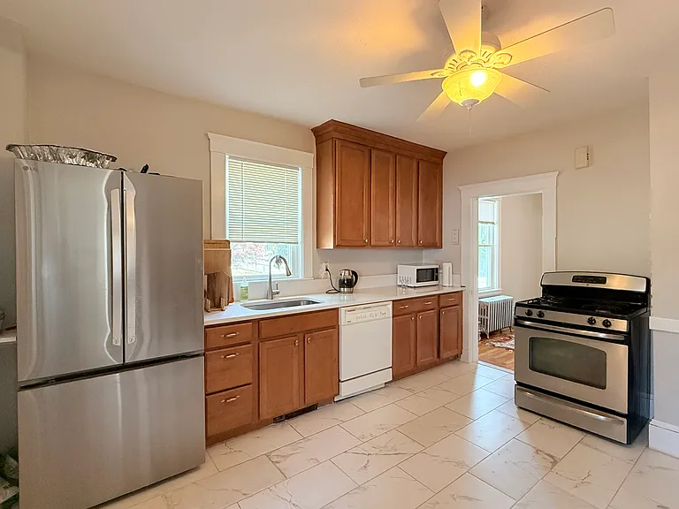 62 Plimpton Ave — Photo 13