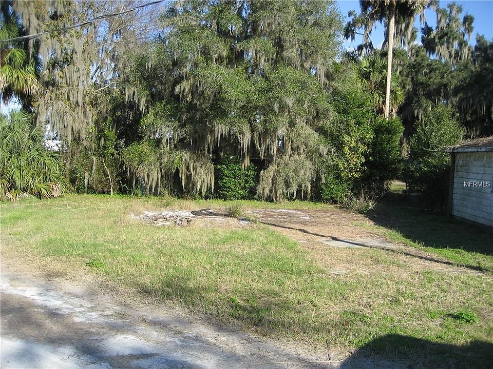 1st image of 819 NW 11th Blvd