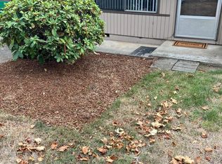 1214 S Pennington Dr #A, Newberg, OR 97132
