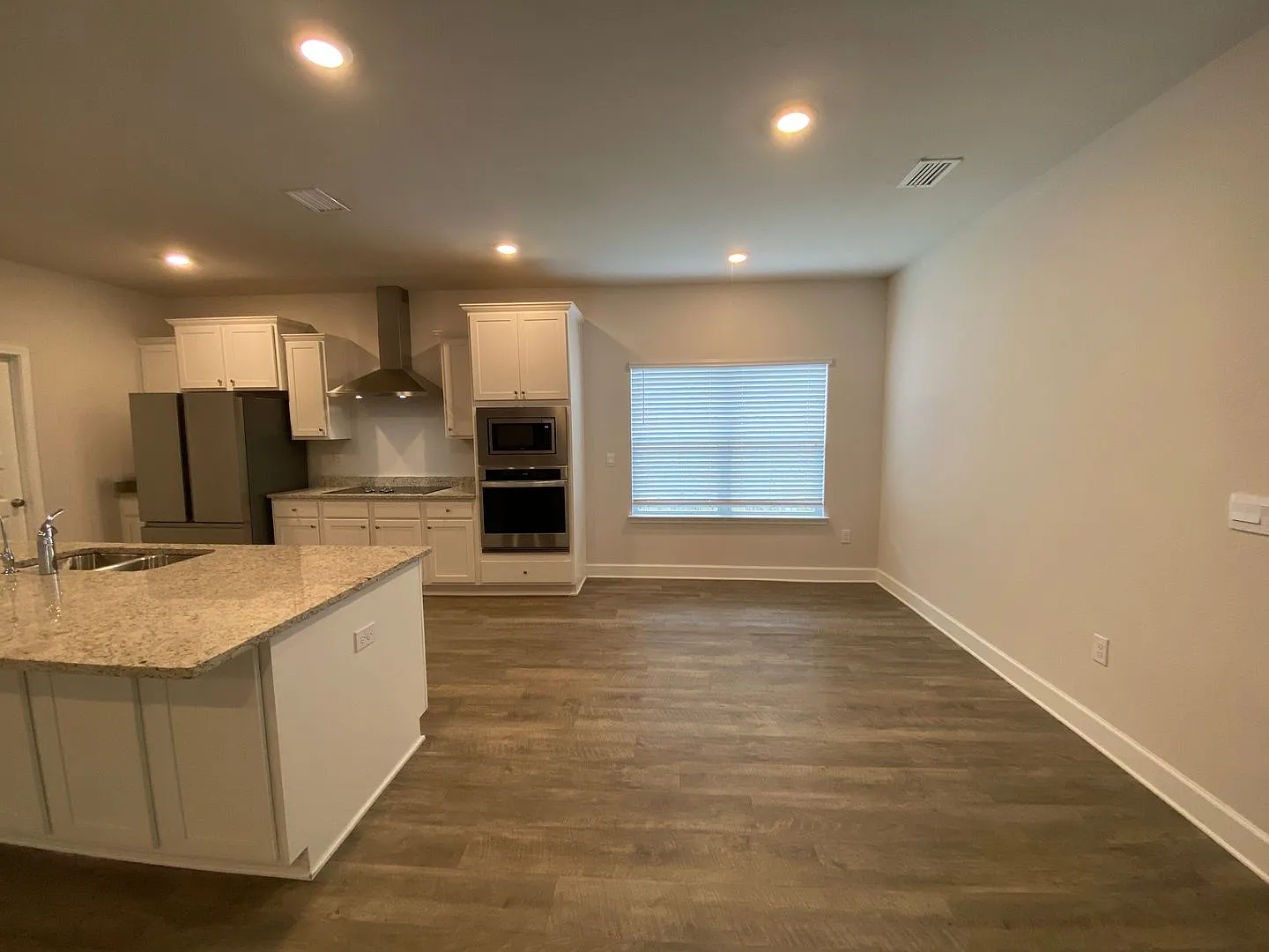 3033 Rachel Pl — Photo 4