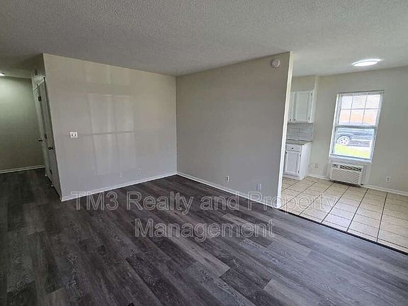 2nd image of 1602 E Kansas City Rd APT 5