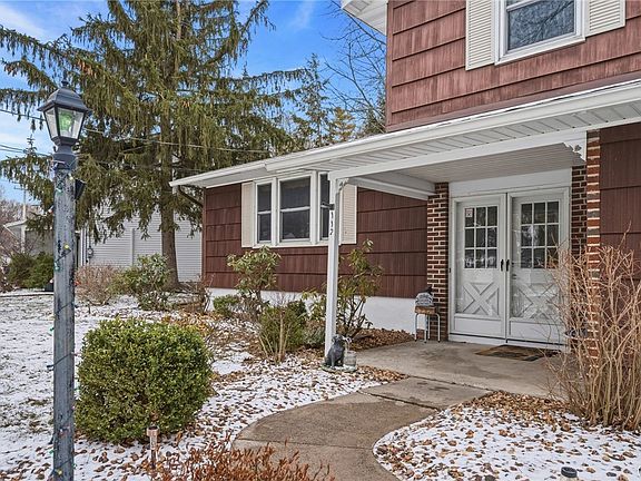 5th image of 112 Merriwether Dr
