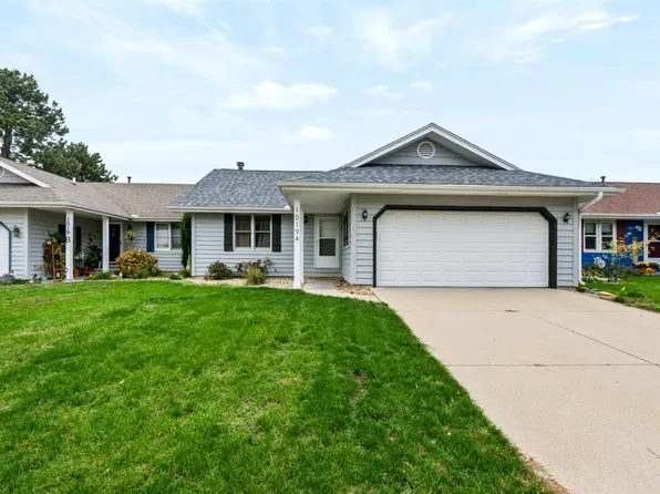 1019 Laesch Ave APT A, Bloomington, IL 61704
