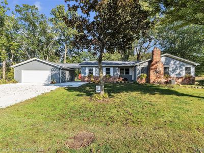 28427 Mineral Springs Rd, New Boston, MI, 48164