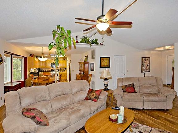 4th image of 51 Dunsford Dr