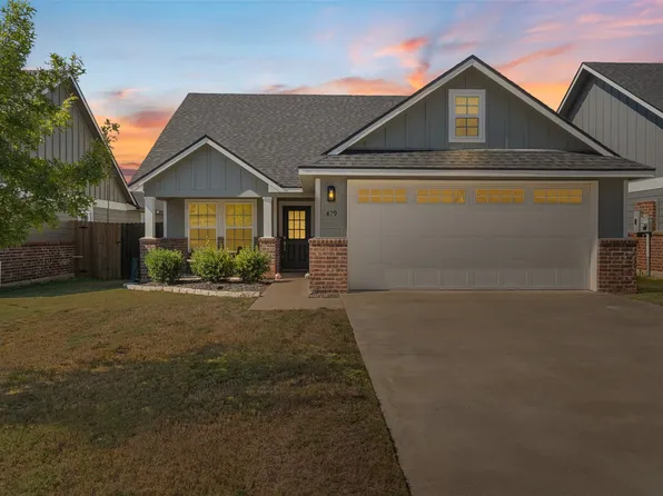 429 Travis Dr, McGregor, TX 76657