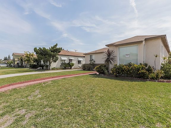 3rd image of 10736 Cassina Ave