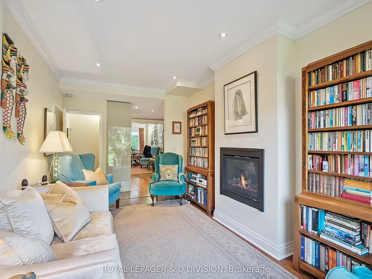 88 Asquith Ave — Photo 9