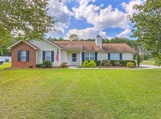 395 Peeks Crossing Dr, Senoia, GA 30276
