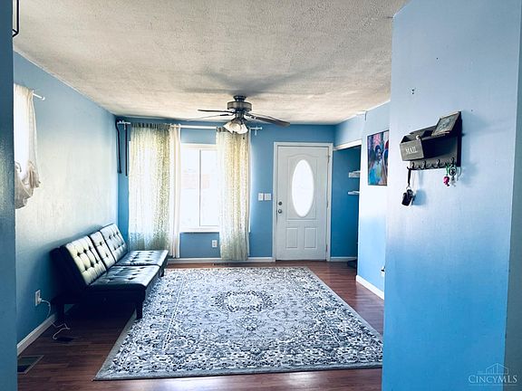 5th image of 8023 Peacock Dr
