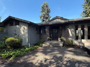 9022 NE 41st Street, Yarrow Point, WA 98004