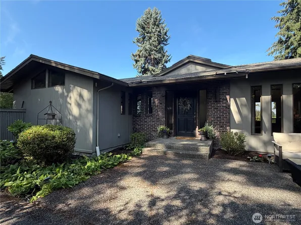 9022 NE 41st Street, Yarrow Point, WA 98004