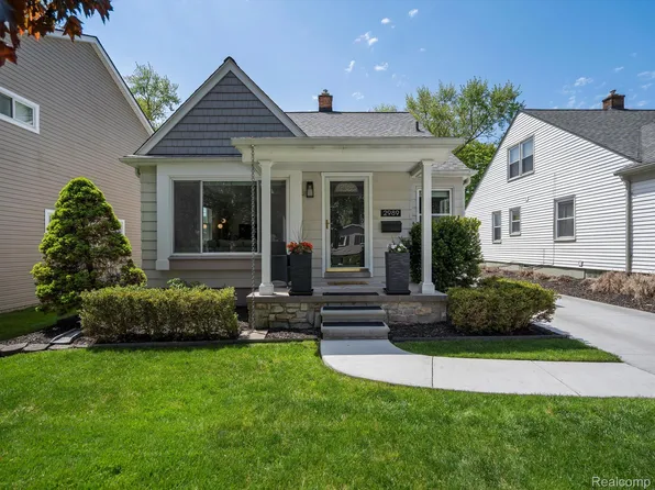 2989 Thomas Ave, Berkley, MI 48072