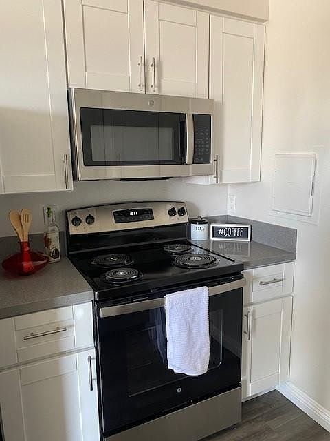 1st image of 128 Hill Dr APT 6