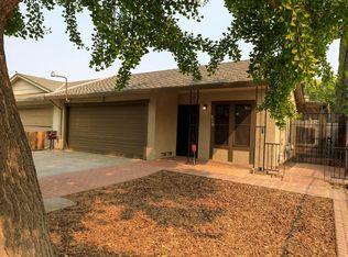 216 N Riverside Dr, Modesto, CA 95354