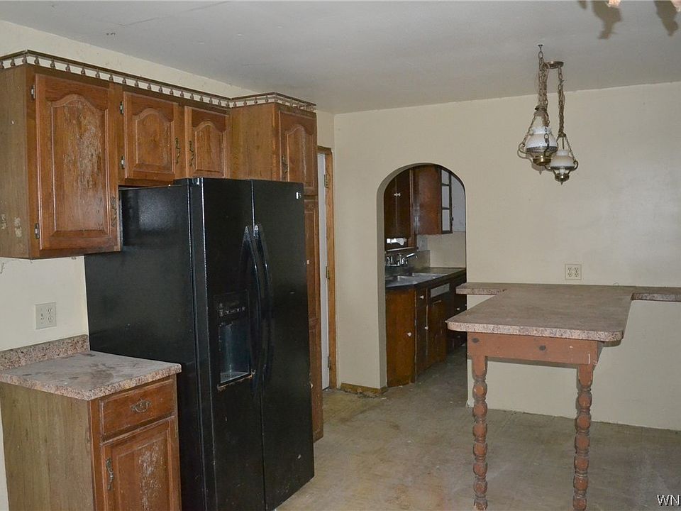 32 Lake St, Angola, NY 14006 Zillow