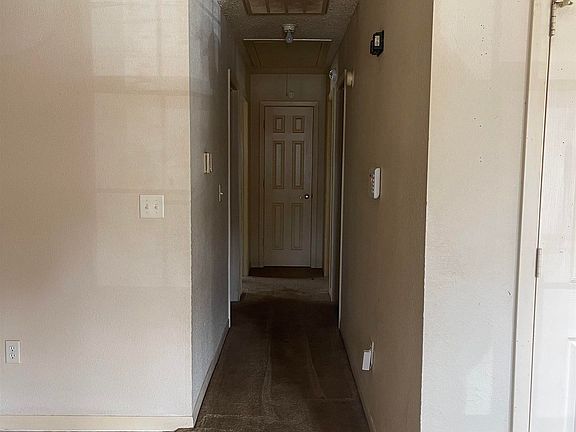 3rd image of 2116 W 17th St