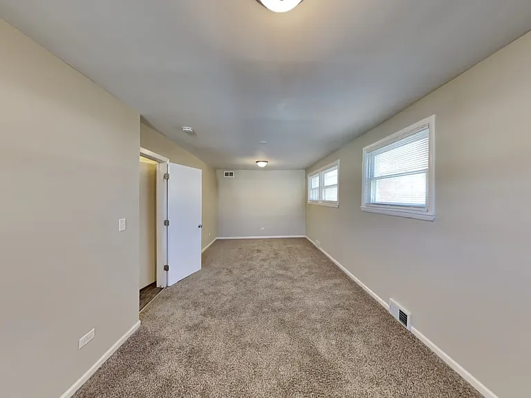 1818 N 38th Ave — Photo 14