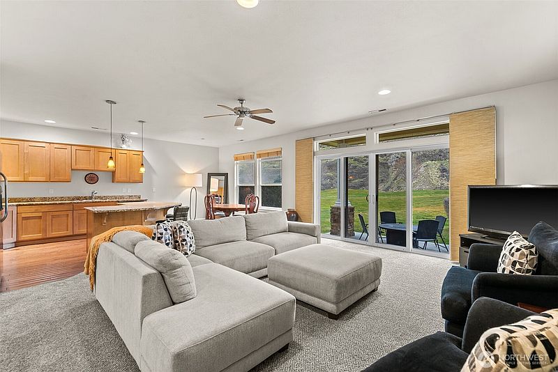 5th image of 9270 Canyon Drive NW #C16