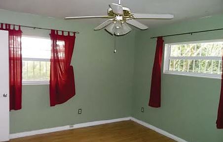 5th image of 717 Fern Ave