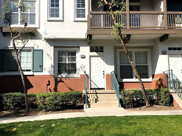 2892 Player Ln, Tustin, CA 92782