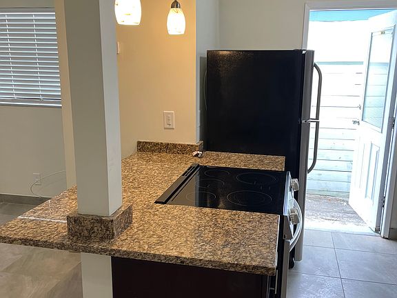 4th image of 1607 NE 25th St #5