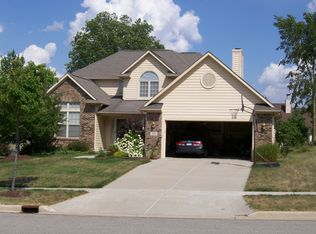 460 Castlebury Dr, Saline, MI 48176