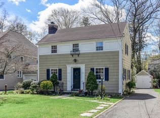 40 Ridge Rd, Glen Rock, NJ 07452