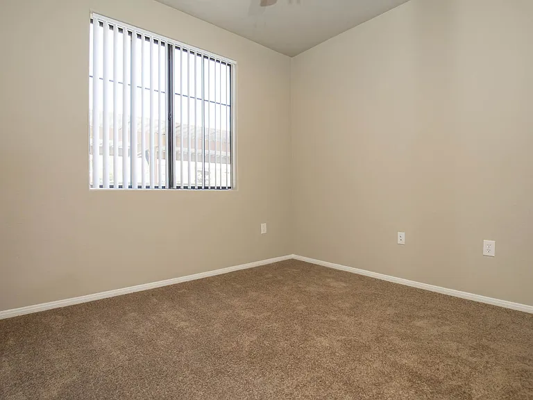 2a2/2b2 Renovated 959 SQFT 2 Bed 2 Bath