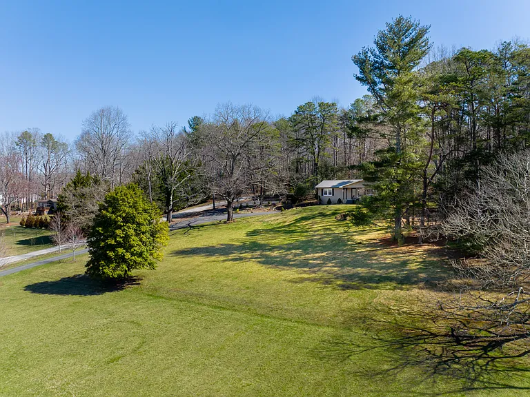 9 W Haven Ln — Photo 16