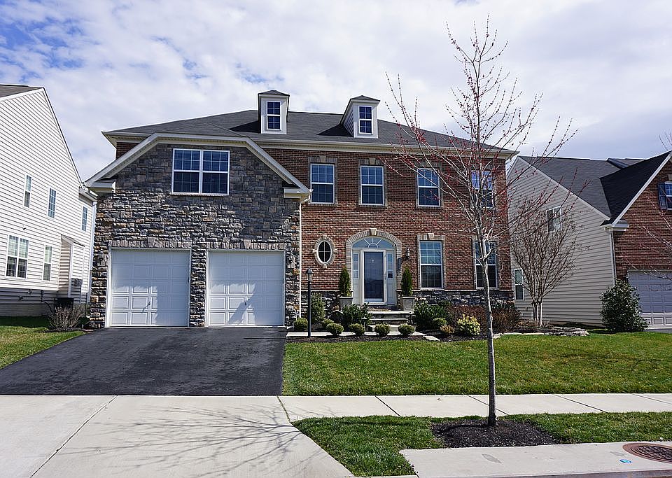 1st image of 2004 Artaine Ct NE