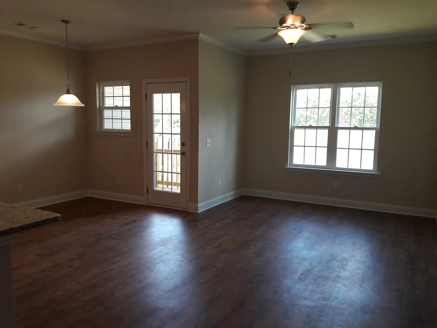 Nice Richmond Hill townhome at Fairway Links — Photo 4